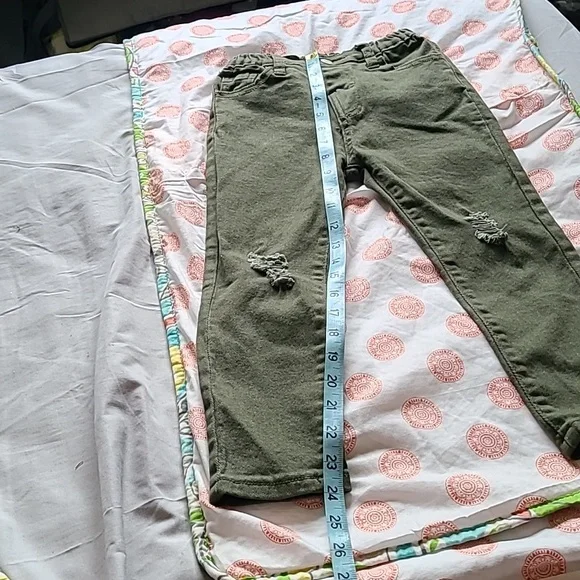 Shein Boys 5t Distressed Jeans olive green elastic waist - Picture 6 of 8